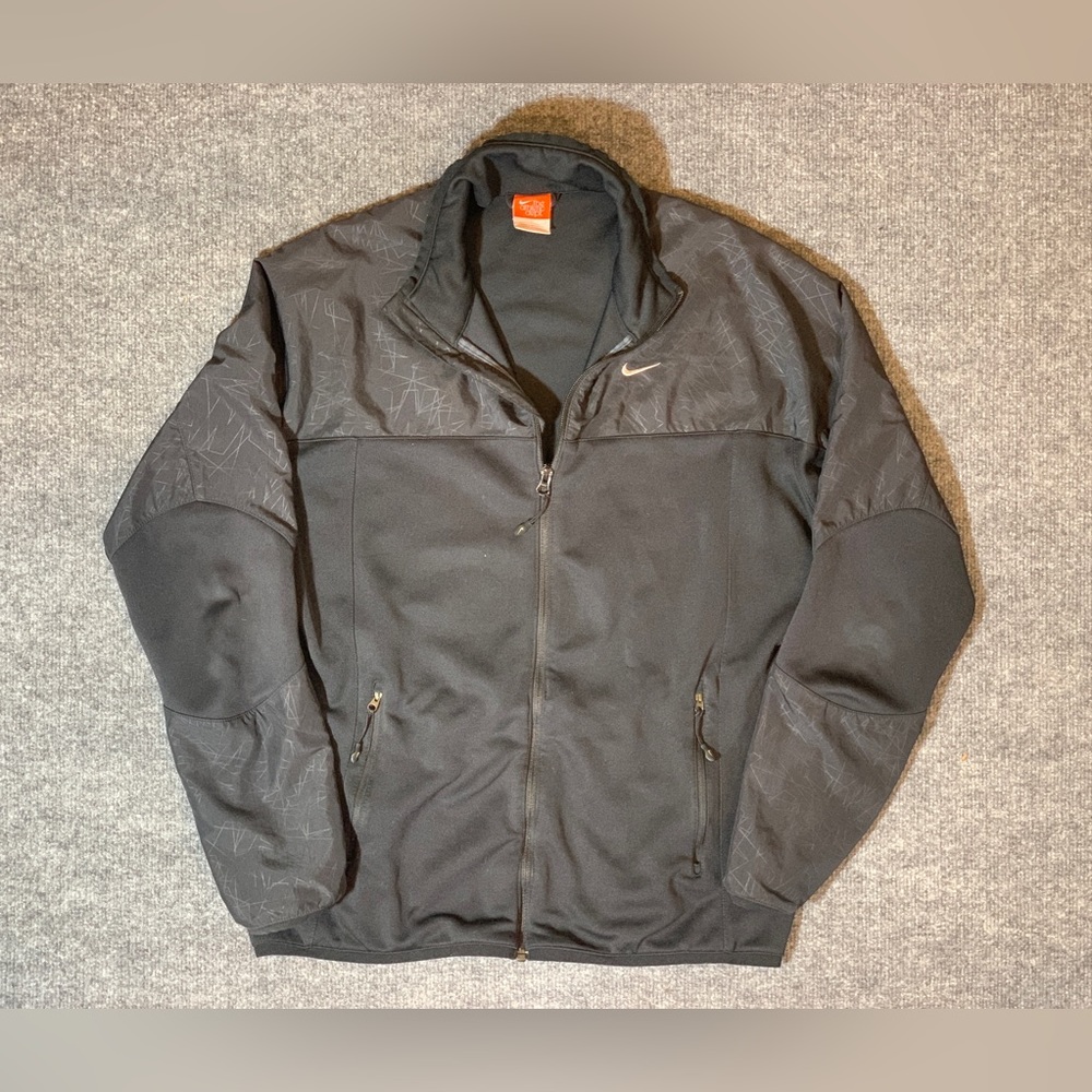 Nike men’s Track Jacket Full Zip Size L